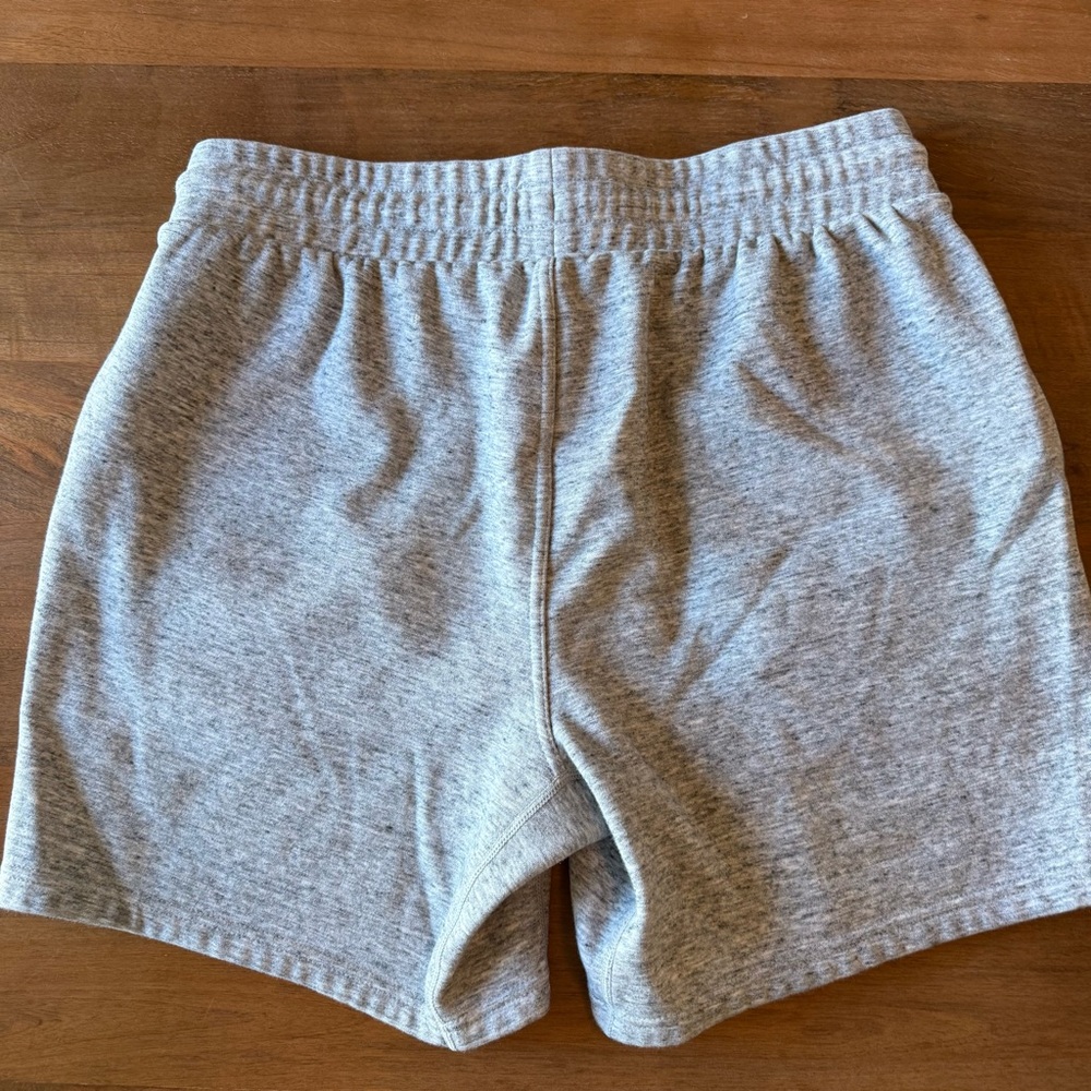 💥2/$20 Fabletics Men's Gray Drawstring Athletic Shorts - Picture 5 of 7